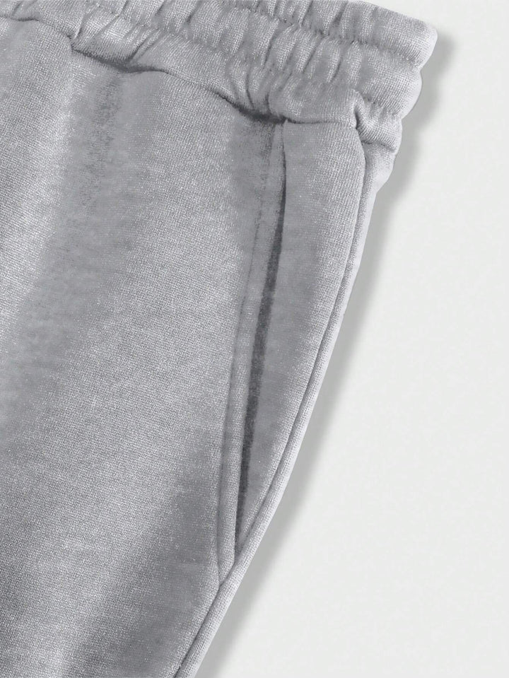 Hoodie and Jogging Pants Set for Men | Ideal for All Seasons