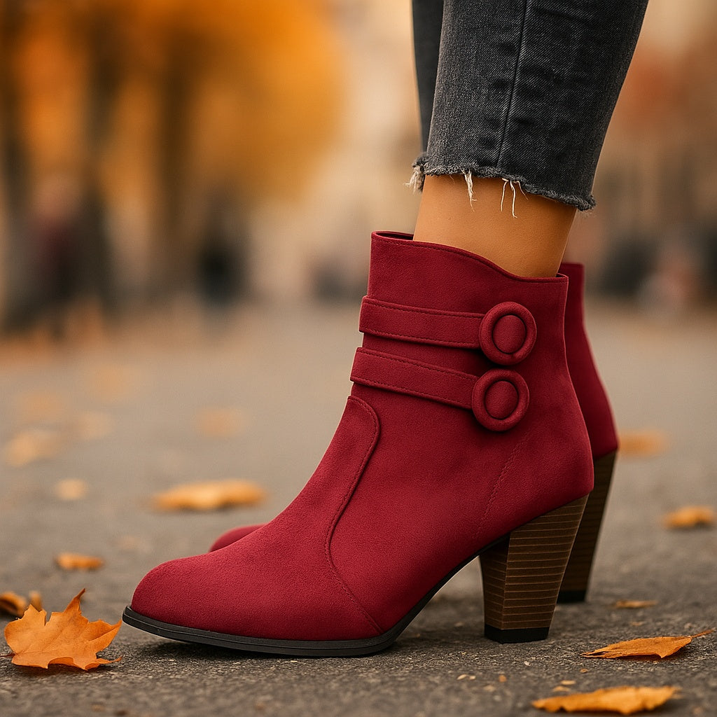 Ivy Manhattan | Boots