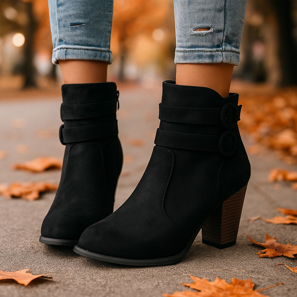 Ivy Manhattan | Boots