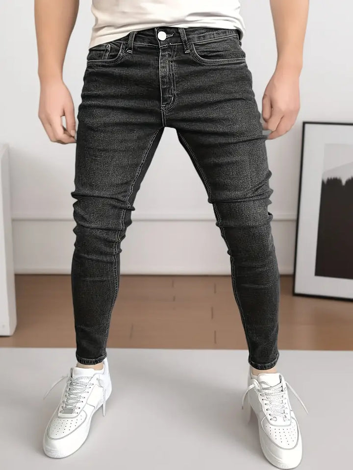 Ivy Manhattan | Classic Straight Cut Jeans