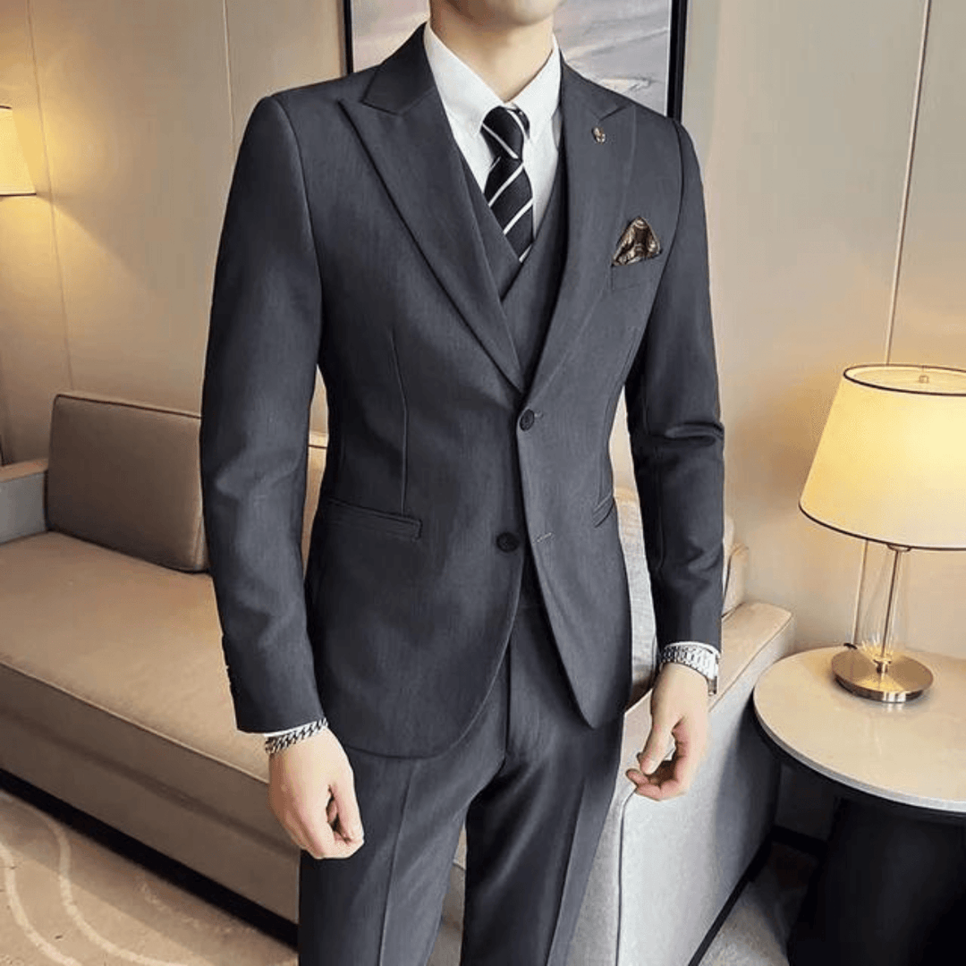 Ivy Manhattan | Three Piece Suit Ideal