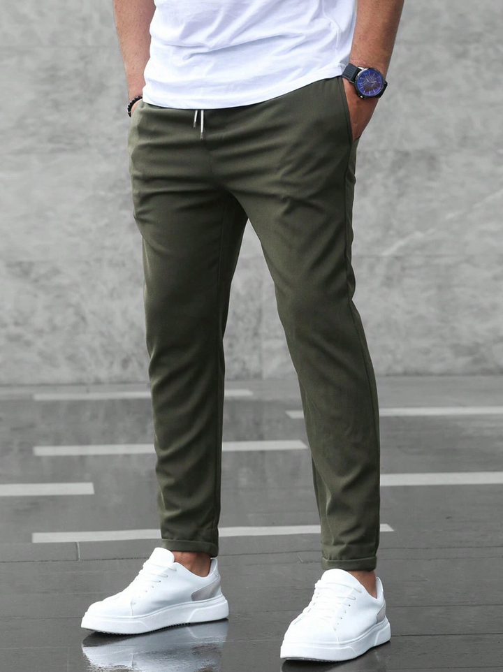 Ivy Manhattan | Slim Fit Jogging Pants
