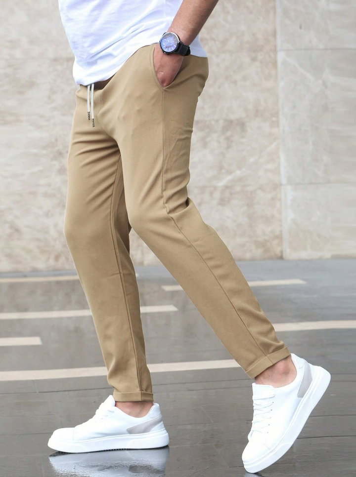 Ivy Manhattan | Slim Fit Jogging Pants