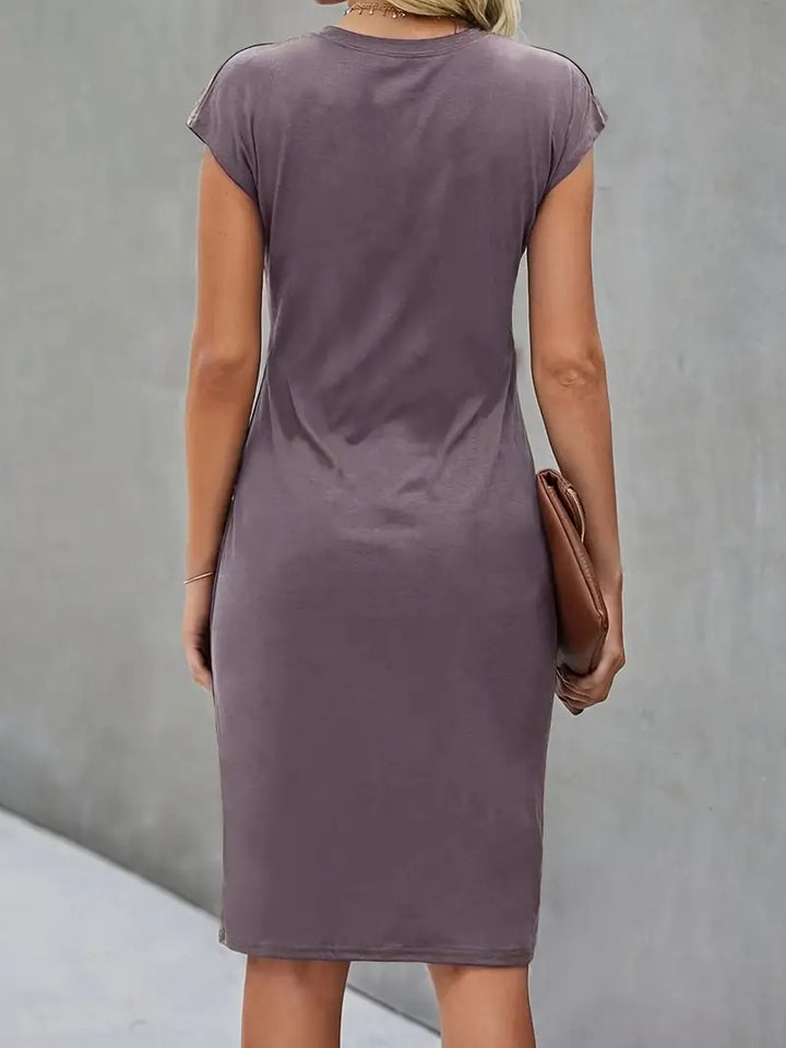 Ivy Manhattan | Aella Elegant Midi Dress