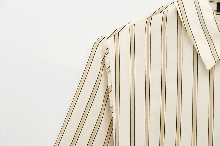 Ivy Manhattan | Button Blouse