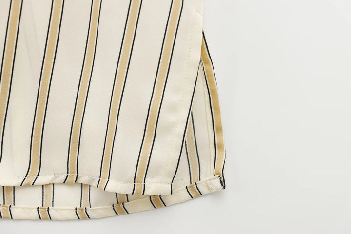 Ivy Manhattan | Button Blouse