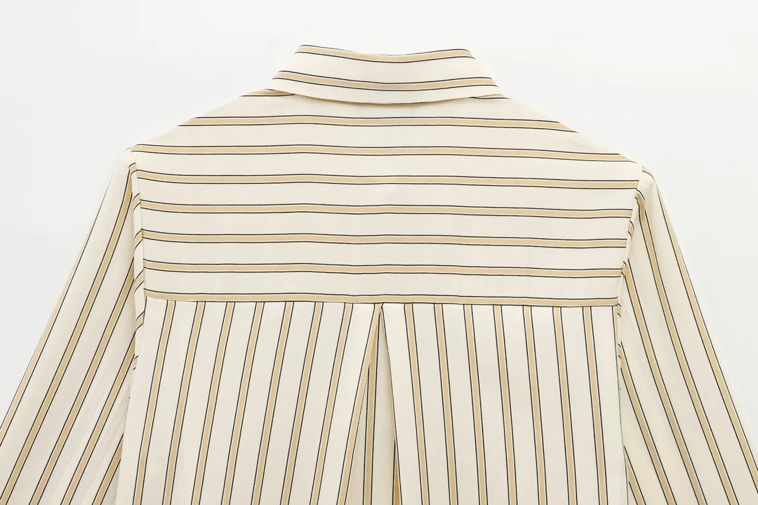 Ivy Manhattan | Button Blouse