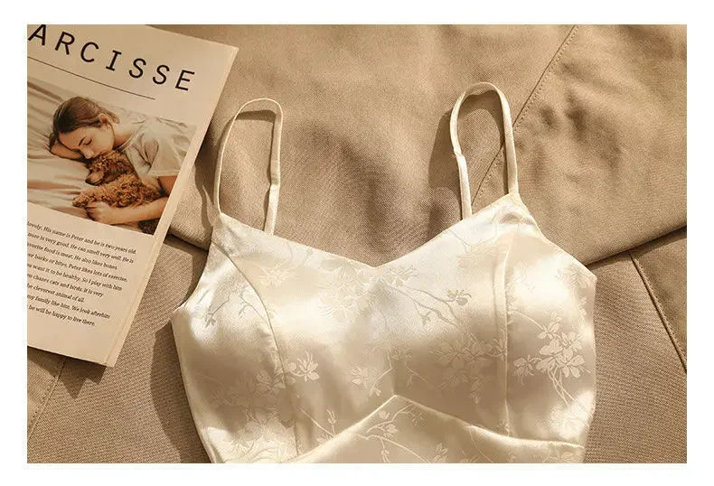 Ivy Manhattan | Satin