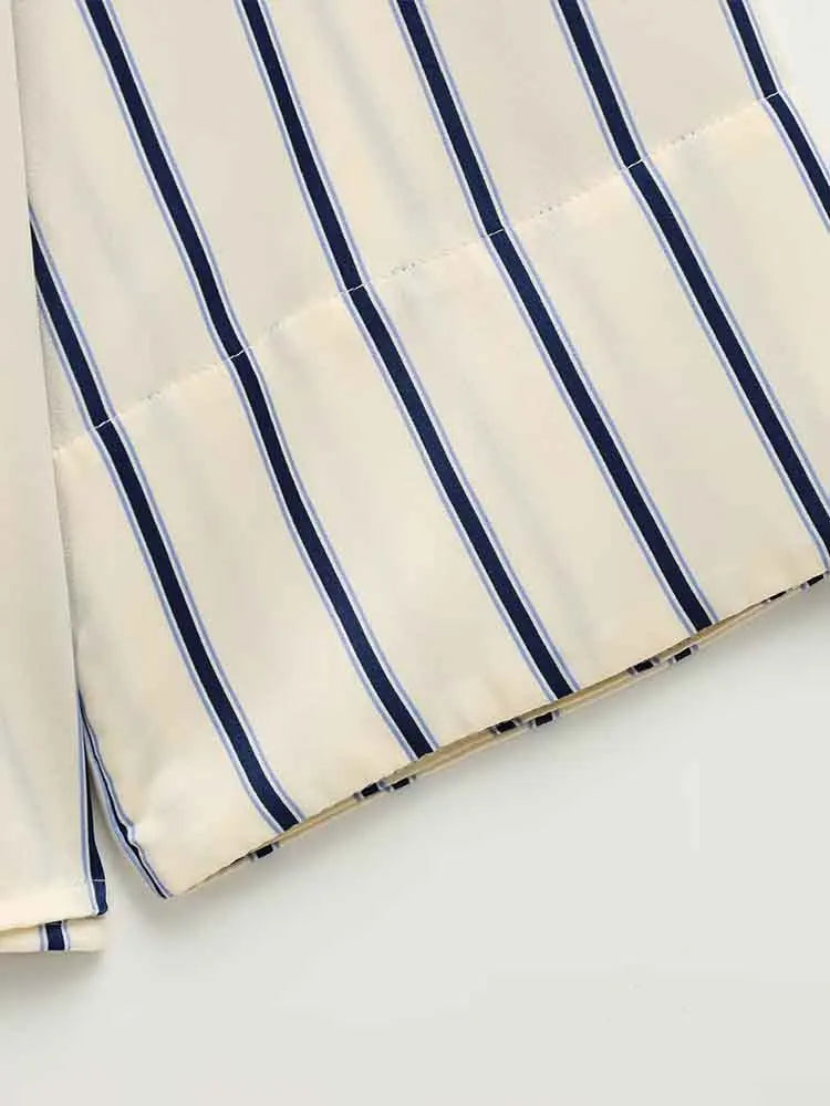 Ivy Manhattan | Button Blouse
