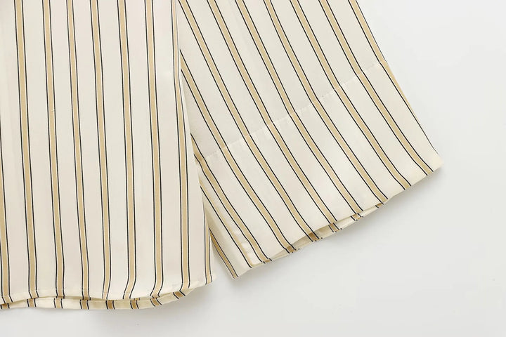Ivy Manhattan | Button Blouse