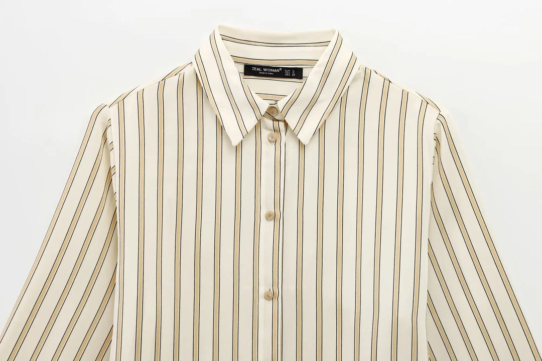 Ivy Manhattan | Button Blouse