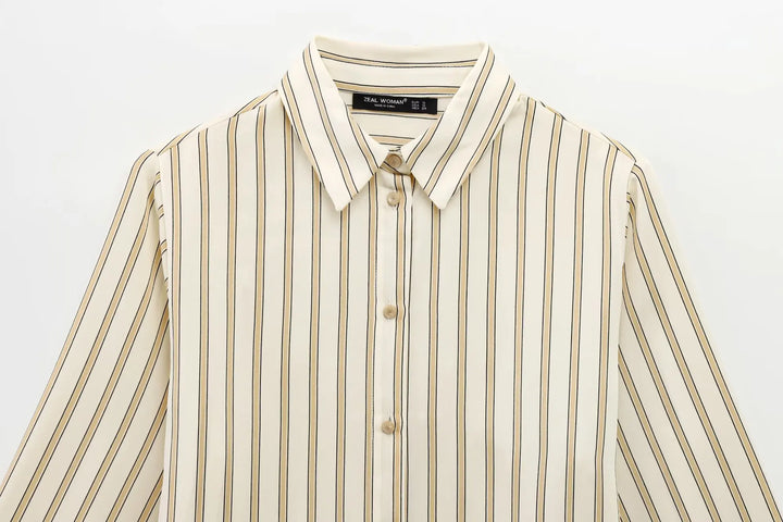 Ivy Manhattan | Button Blouse