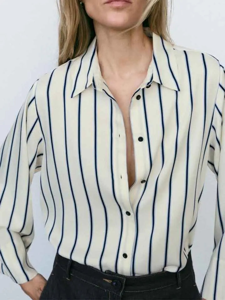 Ivy Manhattan | Button Blouse