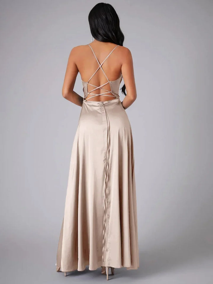 Ivy Manhattan | Astrid Elegant Sleeveless Maxi