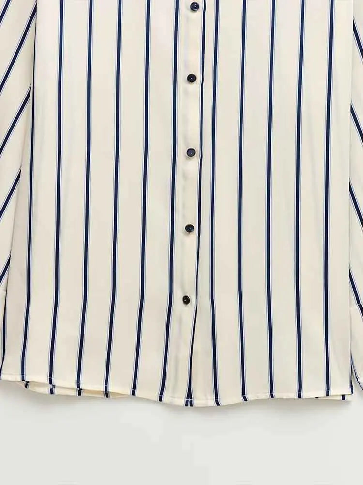 Ivy Manhattan | Button Blouse