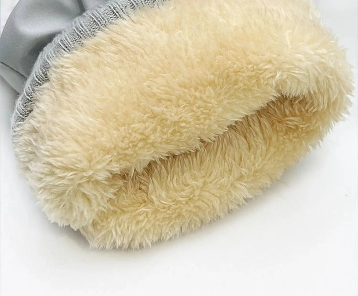 Winter Gloves with Touchscreen Compatibility for Men and Women | Ideal for Outdoor Activities